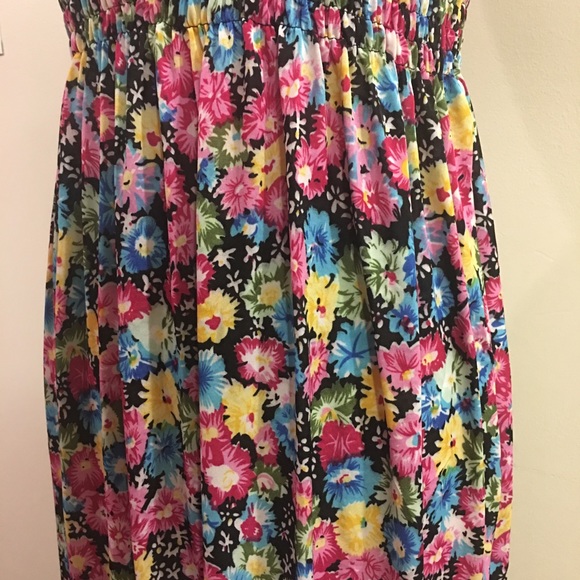 🌻 3/$20 NWT floral print sundress - Picture 3 of 3